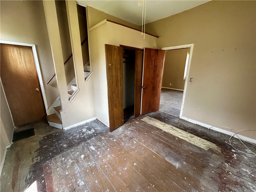 305 Bensyl Avenue Property Photo 4