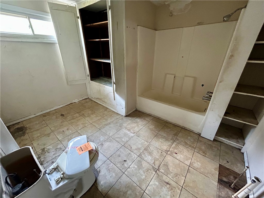 305 Bensyl Avenue Property Photo 5