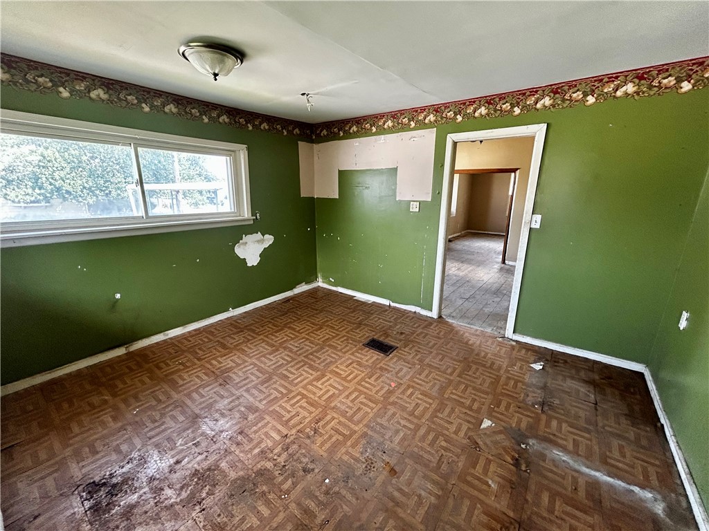 305 Bensyl Avenue Property Photo 11