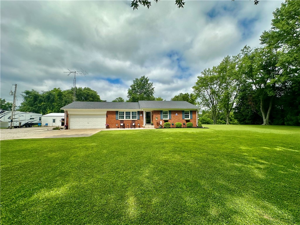 31508 1800 East Road Property Photo