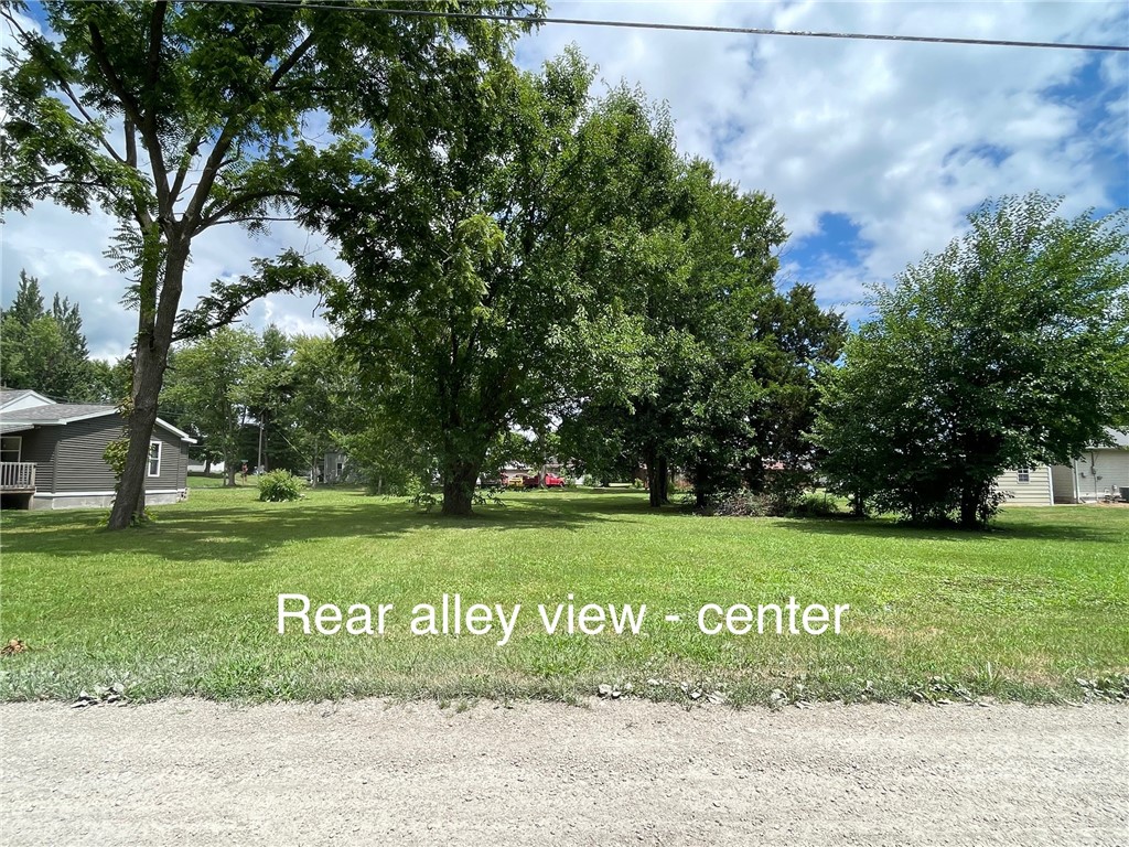 203 S Walnut Street Property Photo 1