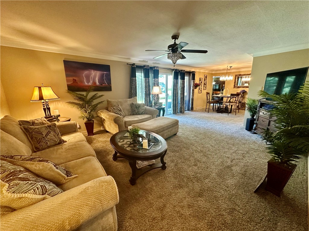 1712 Southdale Drive Property Photo 8