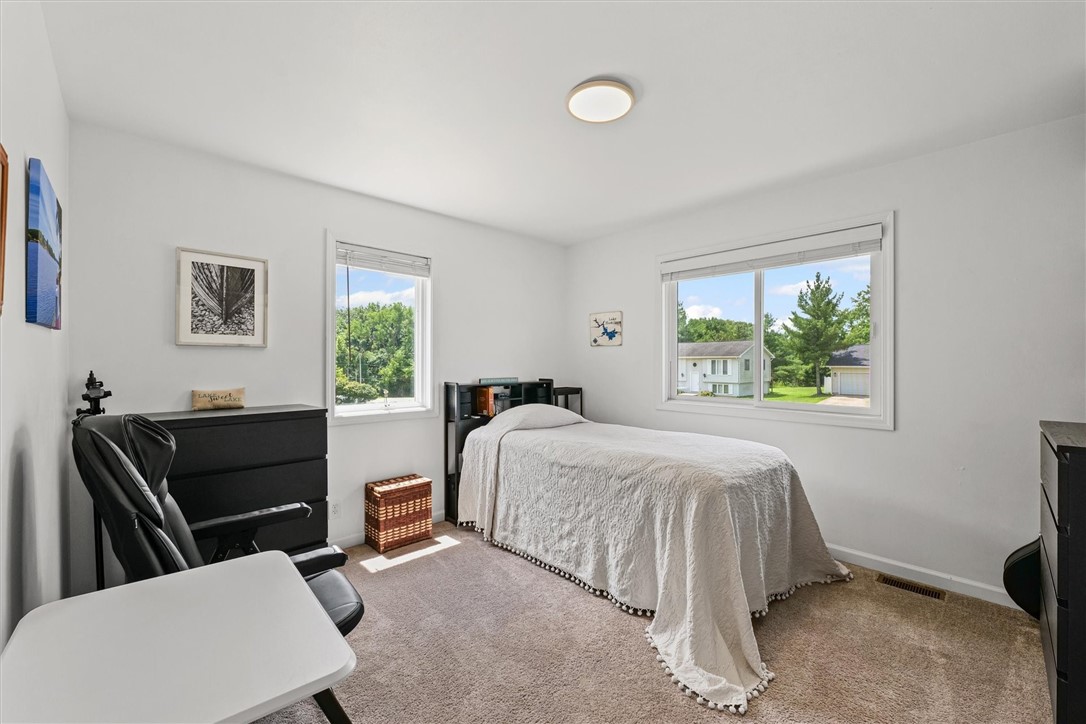 927 Lynnwood Drive Property Photo 18