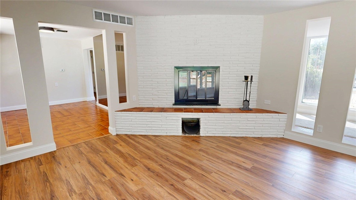 2550 Ivy Lane Property Photo 8