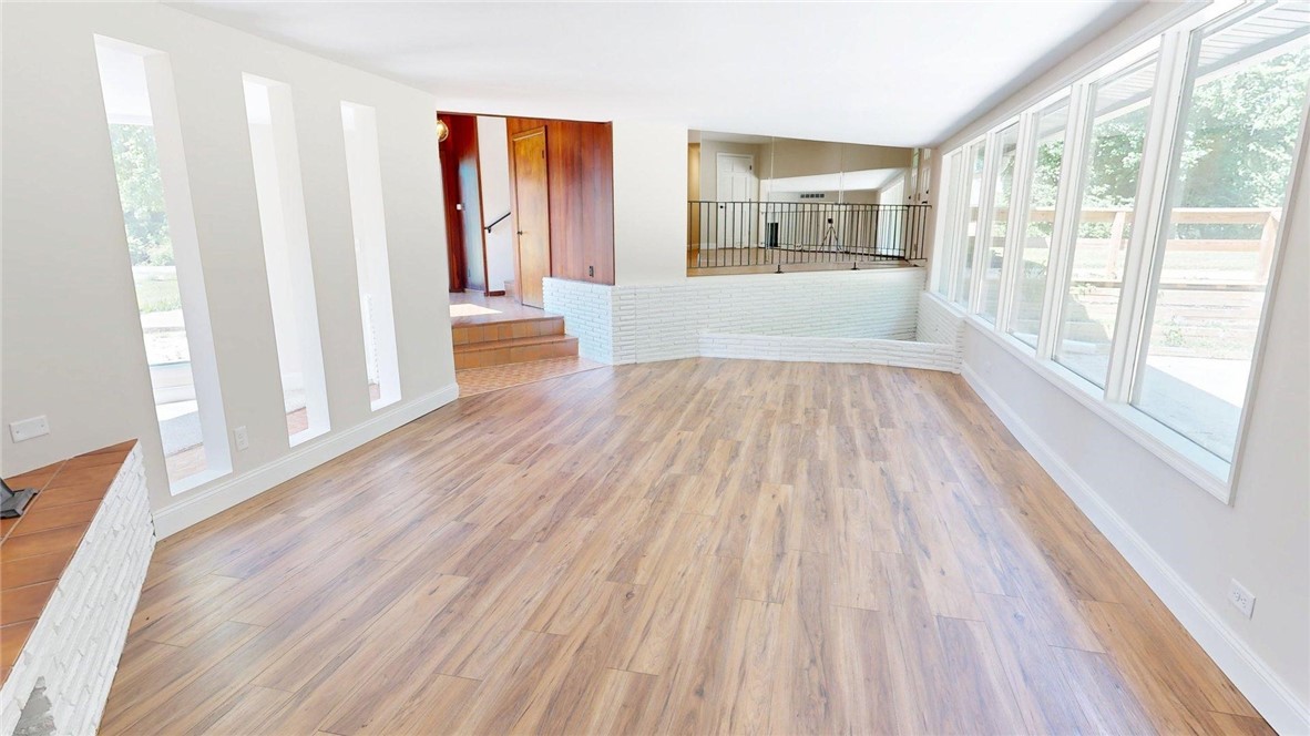 2550 Ivy Lane Property Photo 9