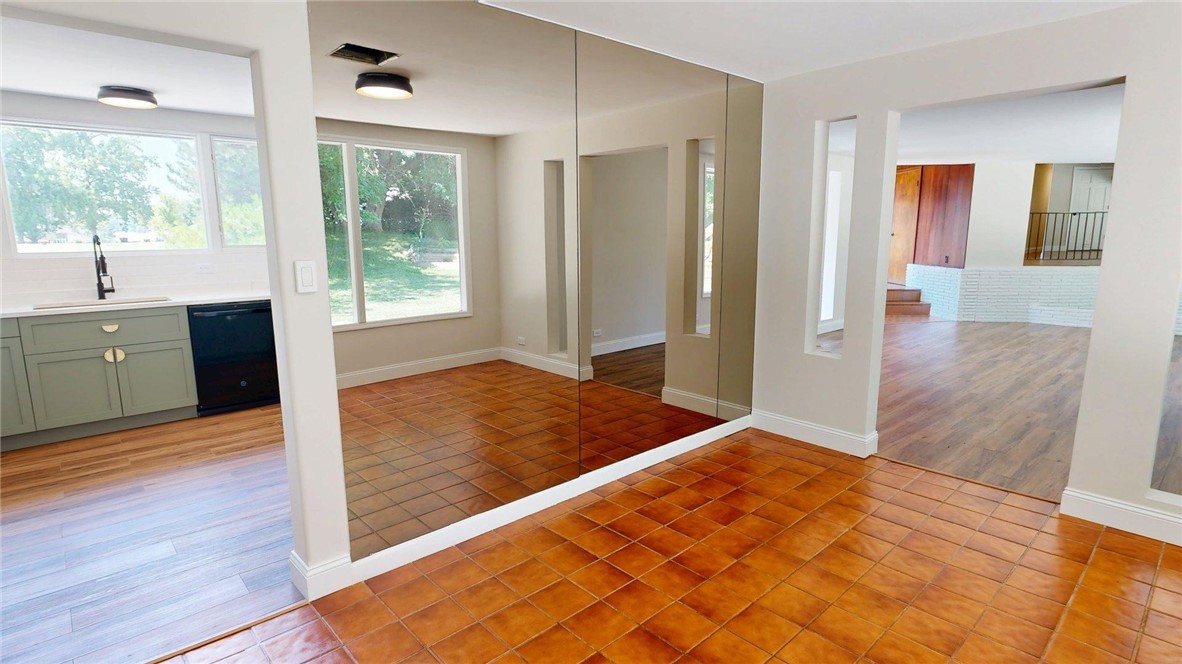 2550 Ivy Lane Property Photo 17