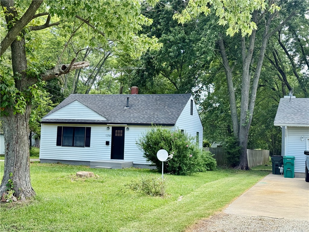 1250 S Lake Ridge Avenue Property Photo