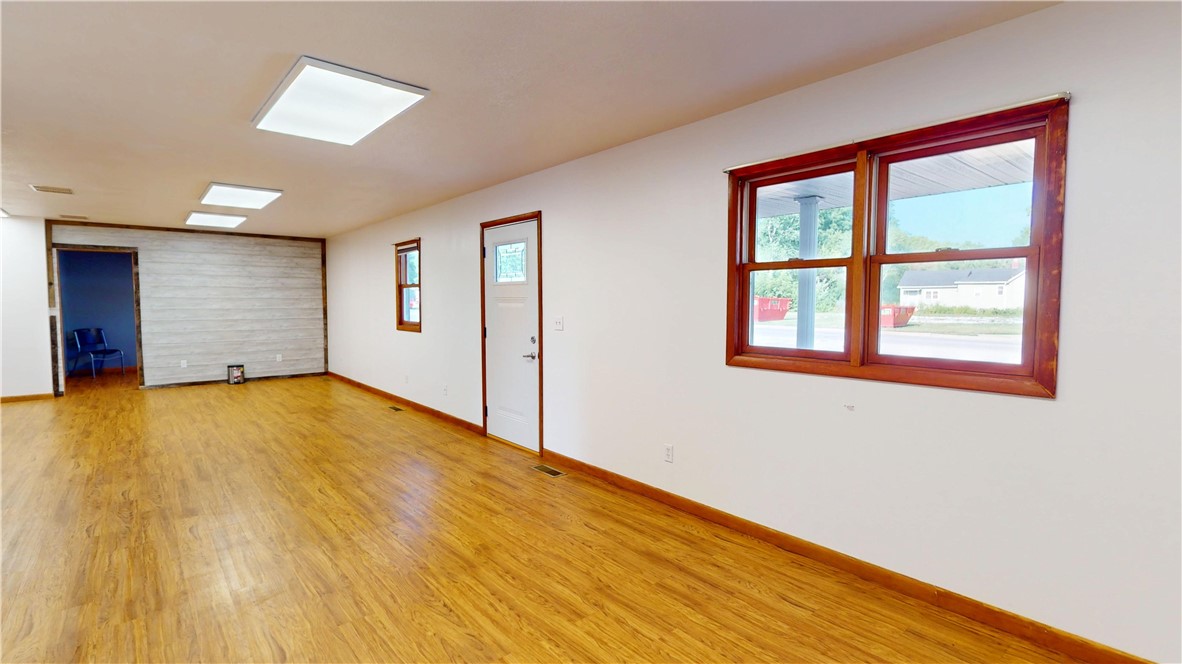 1425 State Street Property Photo 8