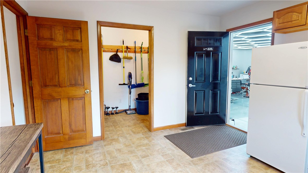 1425 State Street Property Photo 24