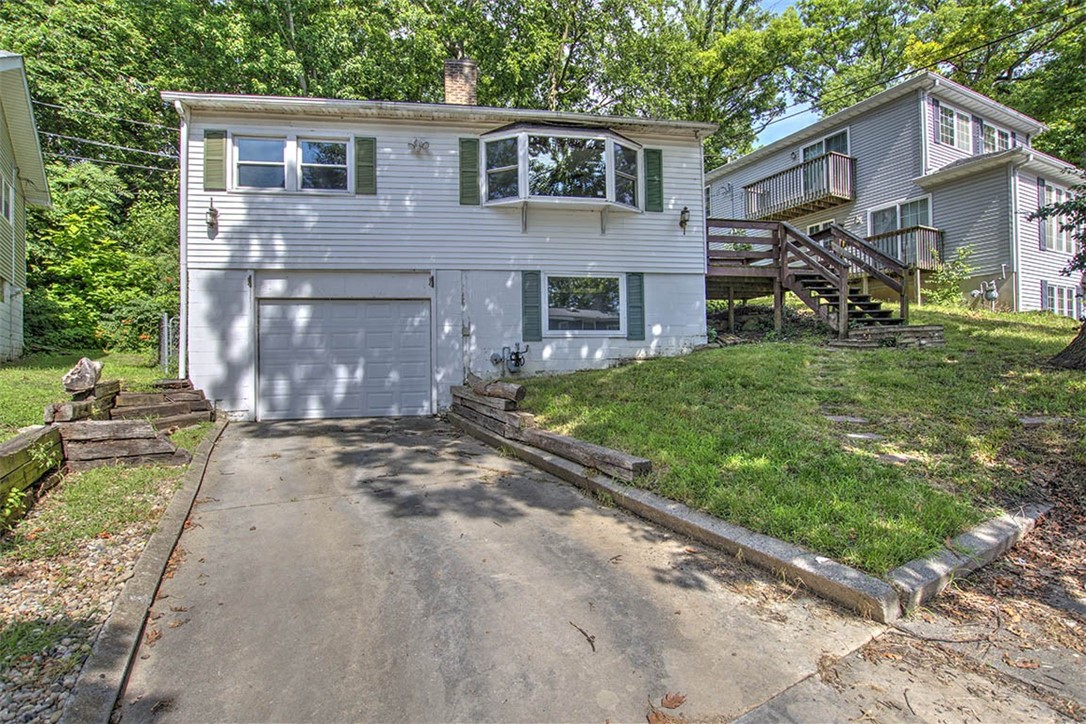 5 Lake Grove Club Property Photo 1