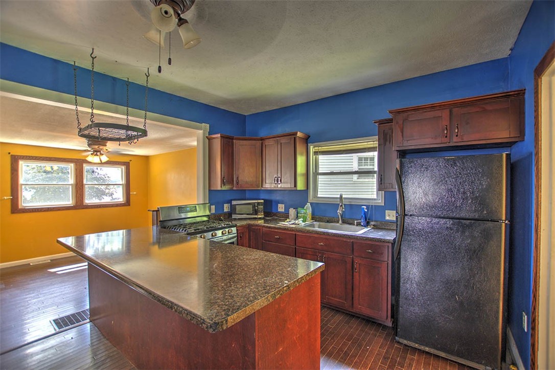 5 Lake Grove Club Property Photo 11