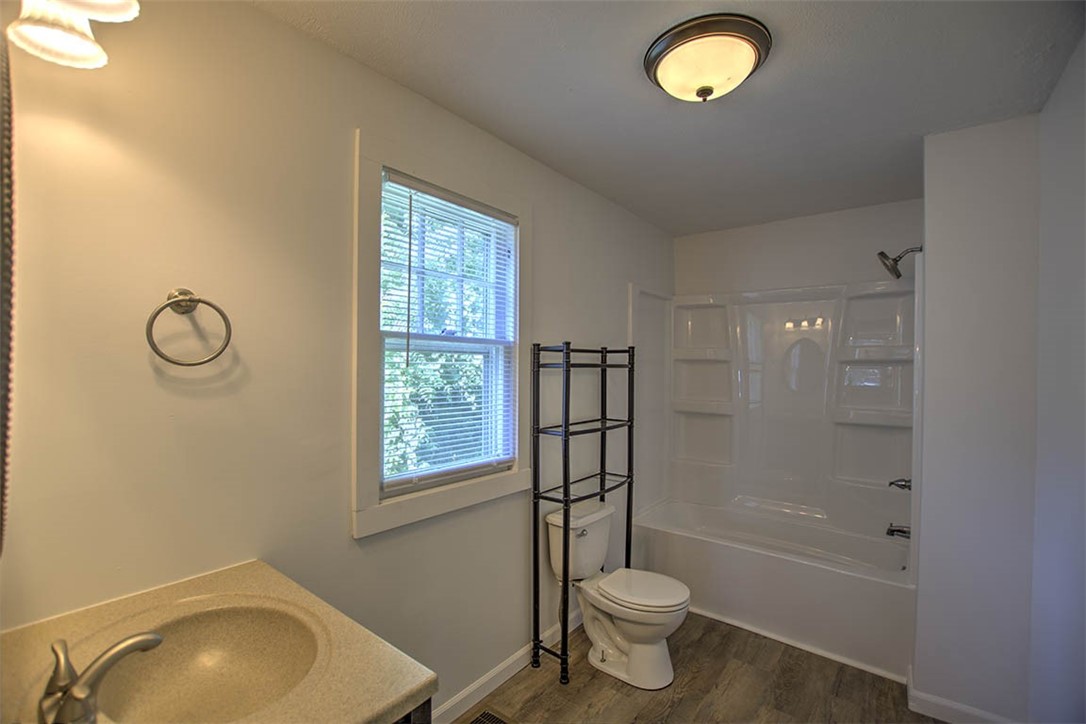 5 Lake Grove Club Property Photo 15