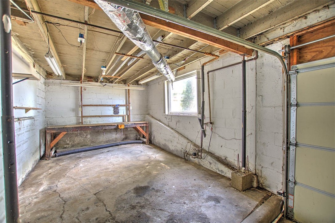 5 Lake Grove Club Property Photo 18