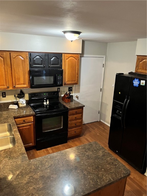 1021 W Hayes Avenue Property Photo 20