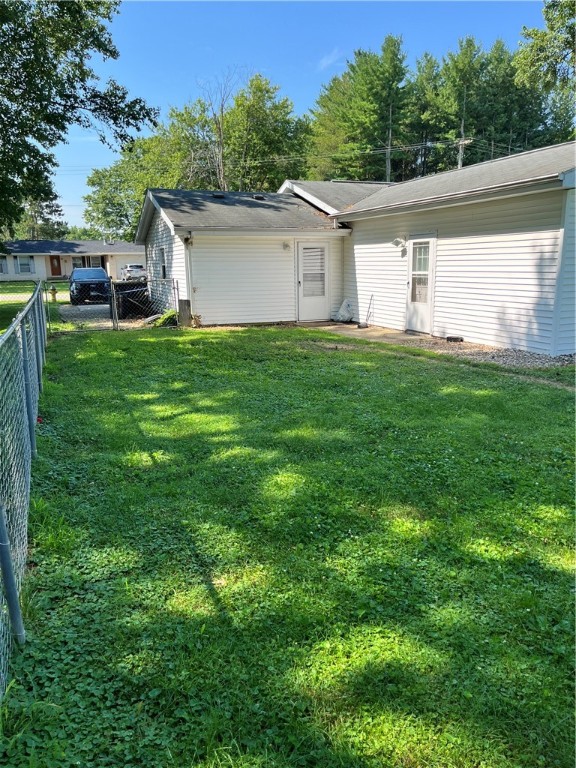 1021 W Hayes Avenue Property Photo 22
