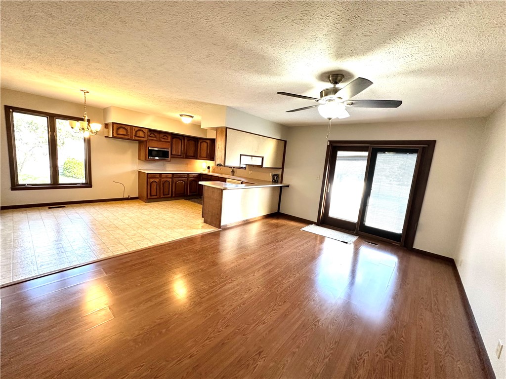 2350 E 200 North Road Property Photo 4