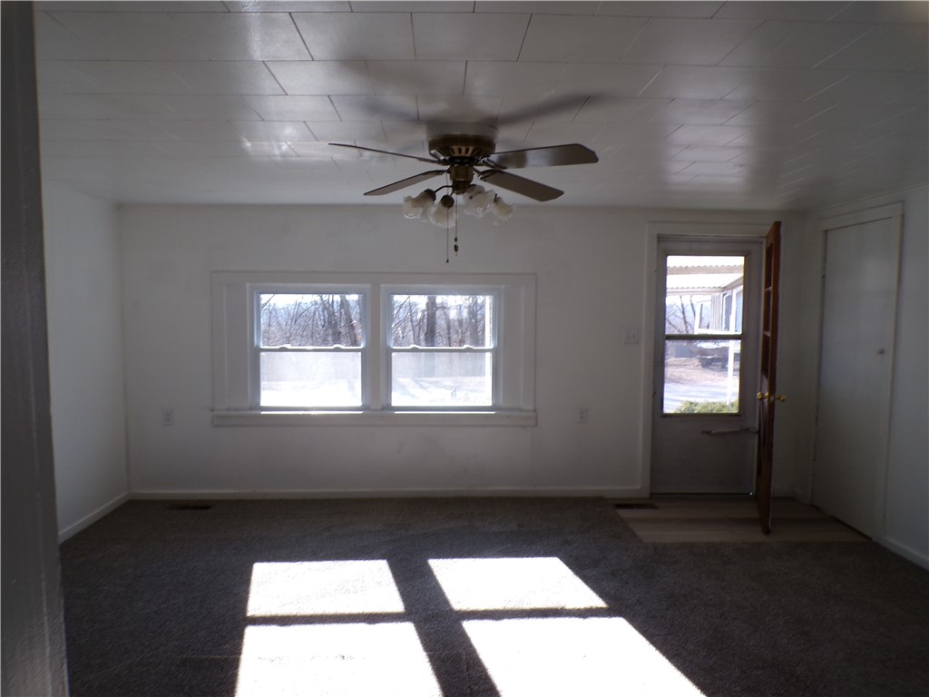 511 W South 10th Street Property Photo 3