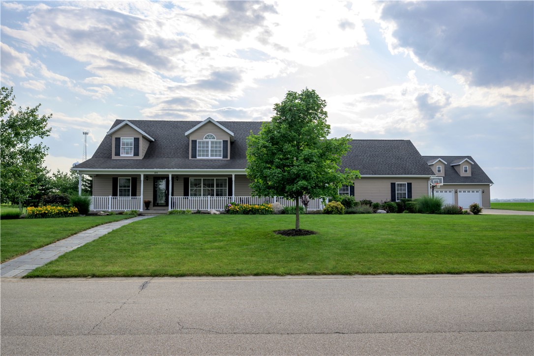 411 N Pointe Drive Property Photo 1