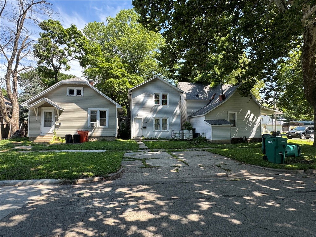 2502 Pine Avenue Property Photo 2