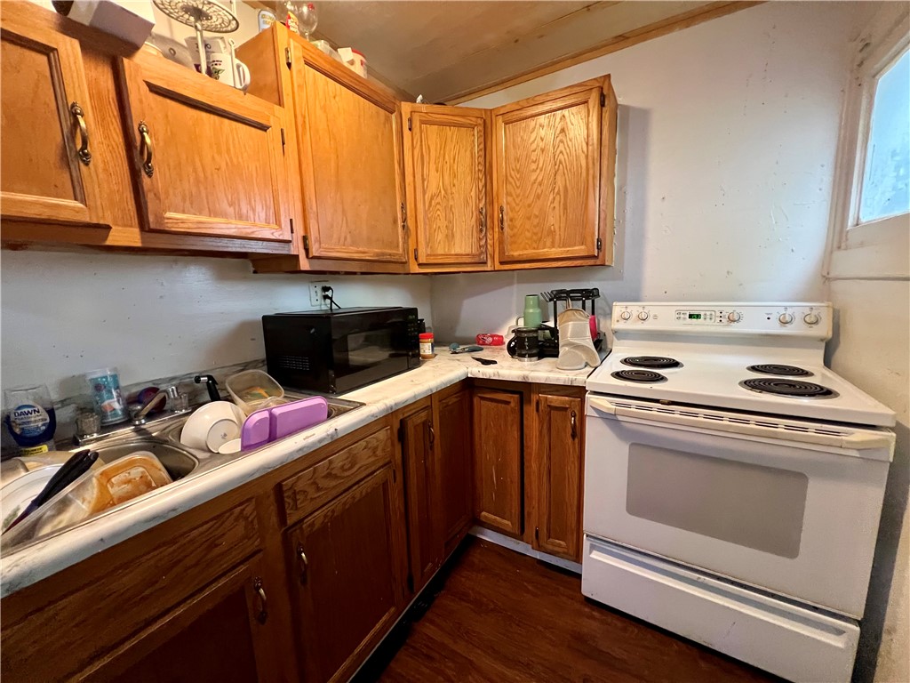 2502 Pine Avenue Property Photo 12