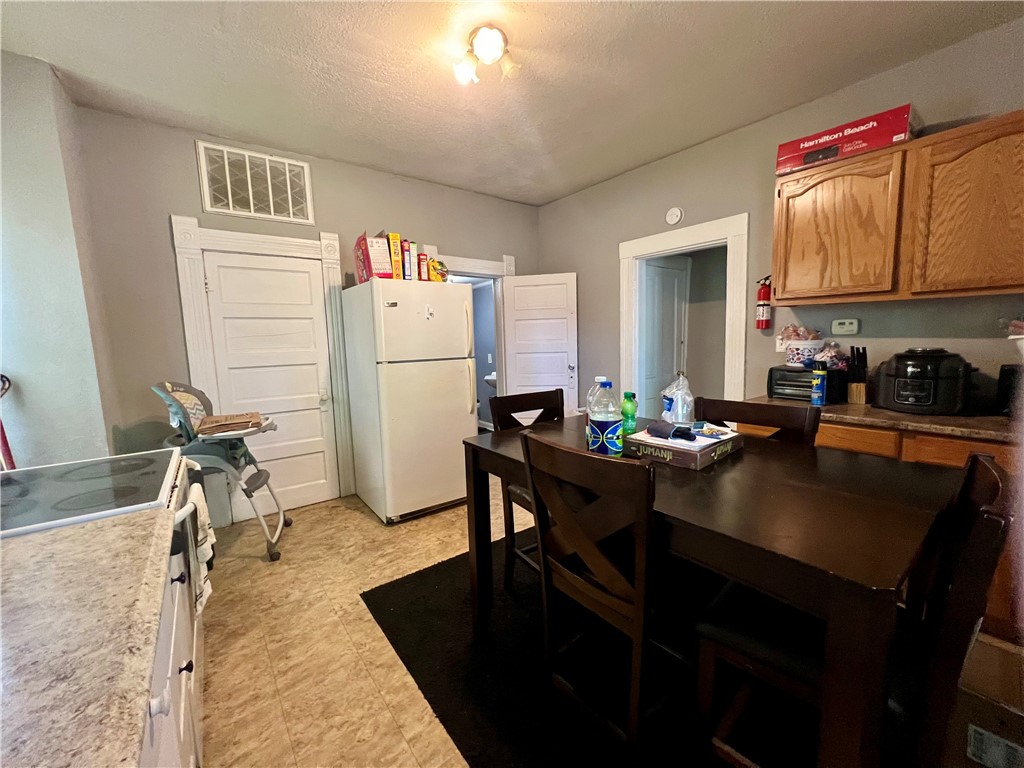 2502 Pine Avenue Property Photo 29