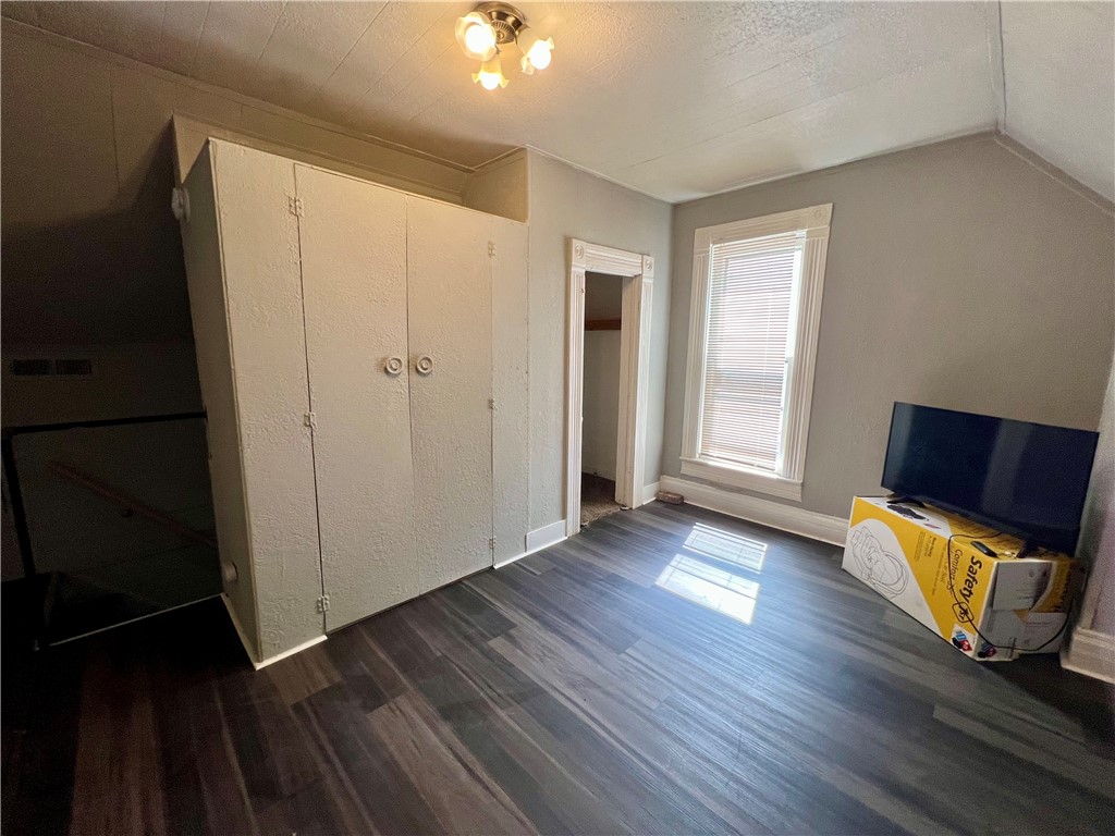 2502 Pine Avenue Property Photo 33