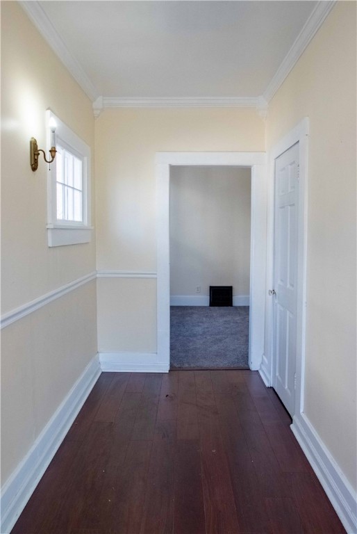 1305 N Gilbert Street Property Photo 3