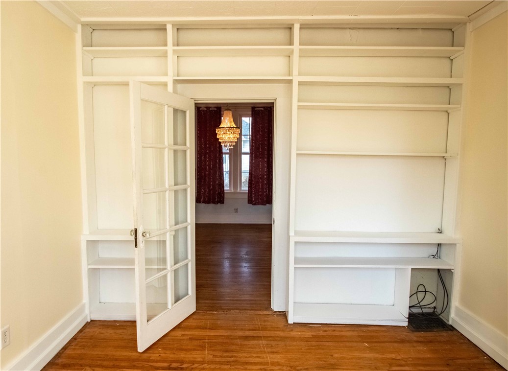 1305 N Gilbert Street Property Photo 12