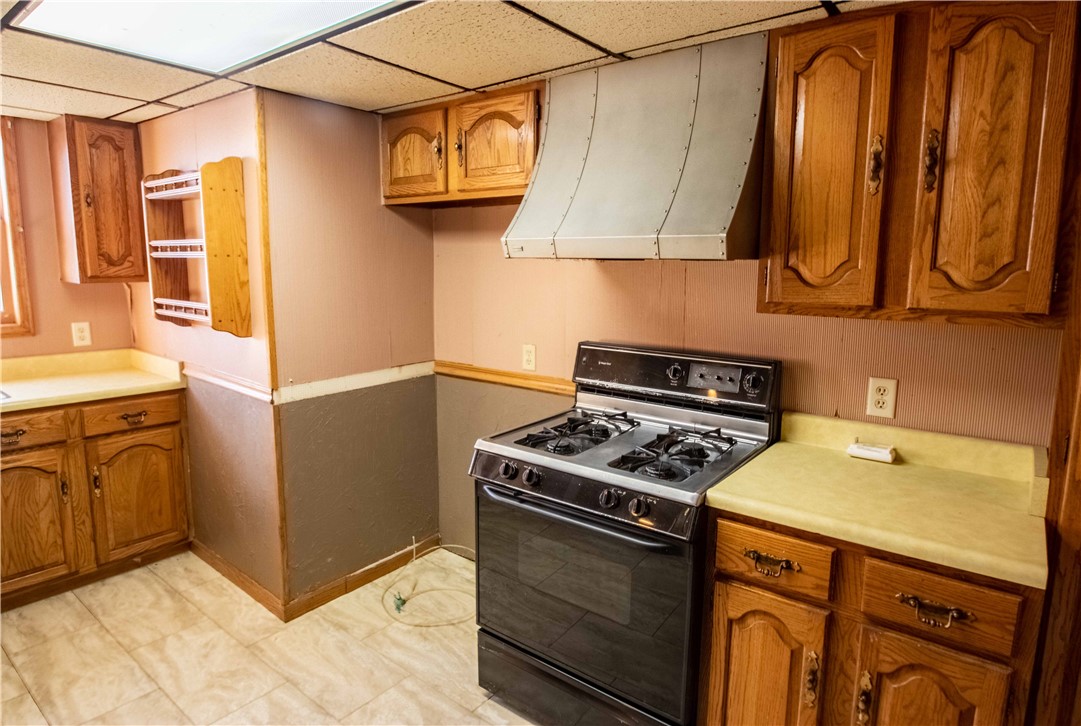 1305 N Gilbert Street Property Photo 16