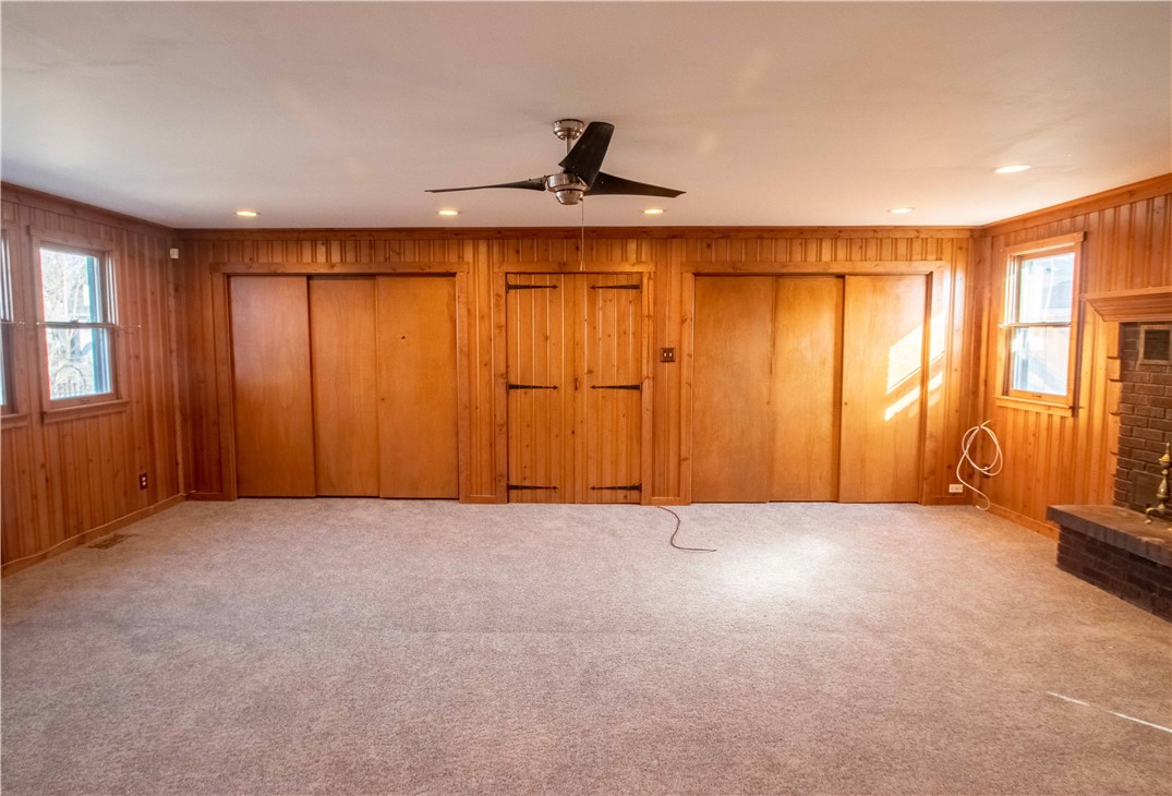 1305 N Gilbert Street Property Photo 17