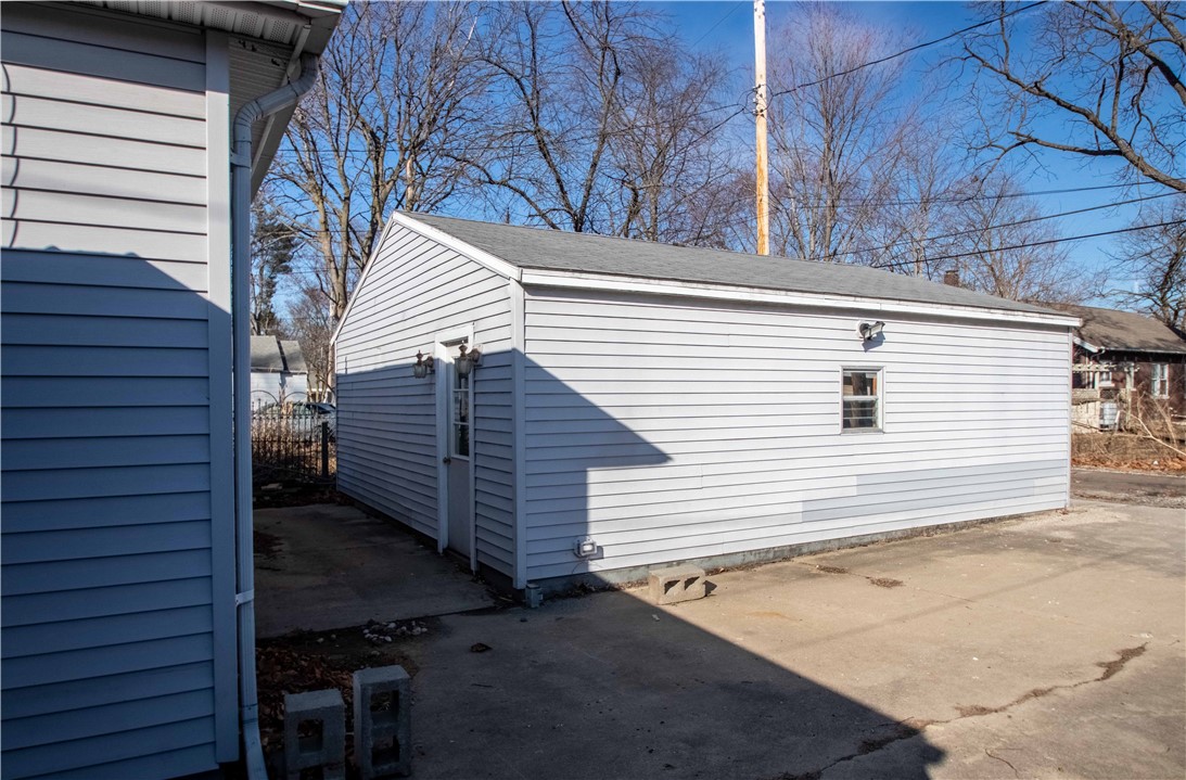 1305 N Gilbert Street Property Photo 31