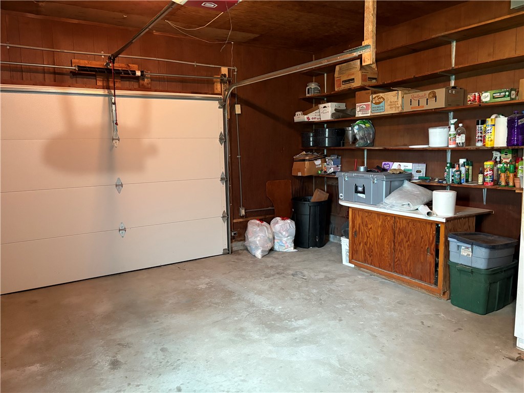 1604 W Jourdan Street Property Photo 7