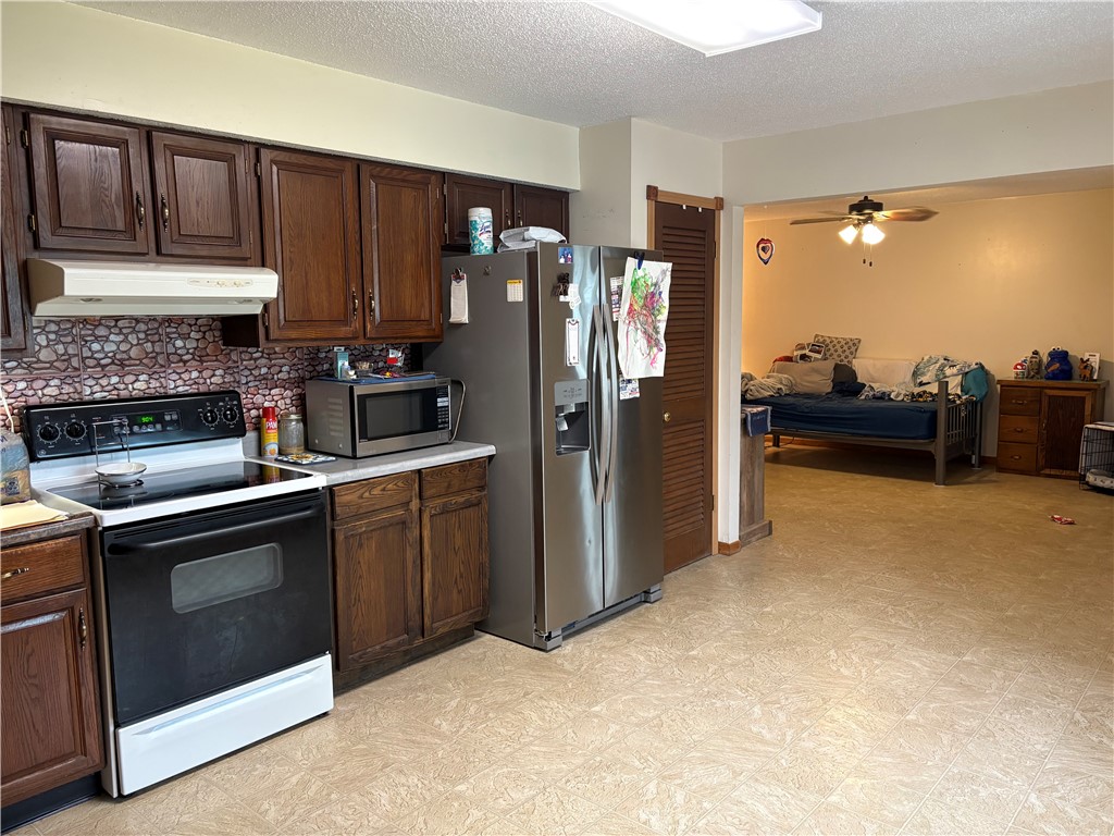 1604 W Jourdan Street Property Photo 10