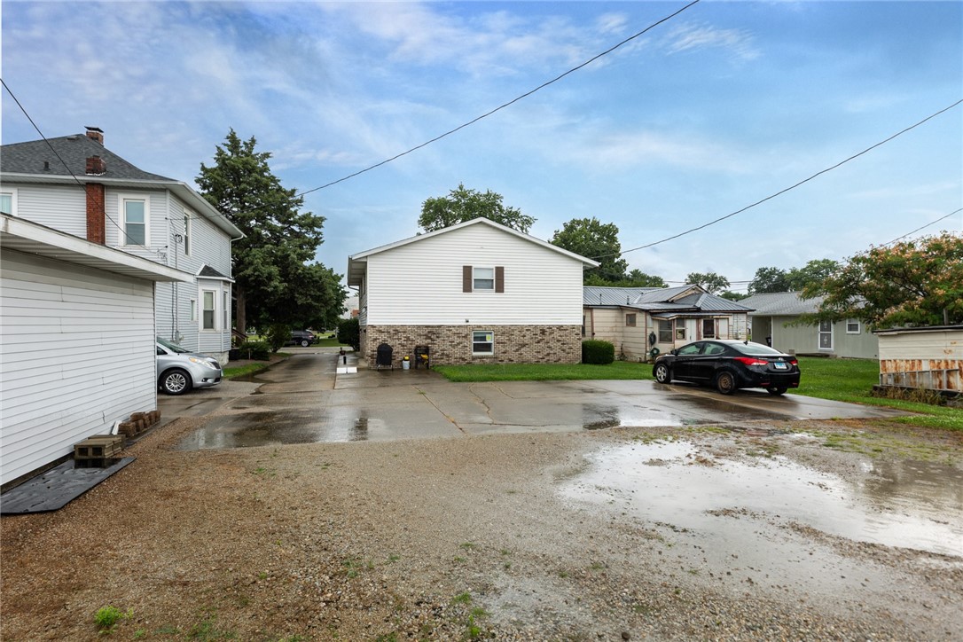 404 Edgar Avenue Property Photo 4