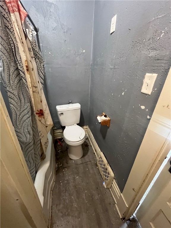 1224 N Douglas Street Property Photo 10