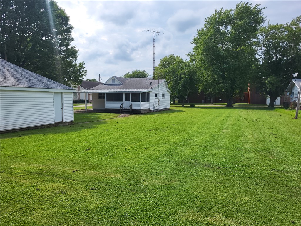 802 Indiana Street Property Photo 6