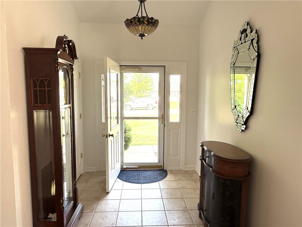 904 Lockhart Street Property Photo 2