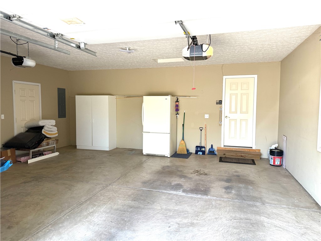 904 Lockhart Street Property Photo 26