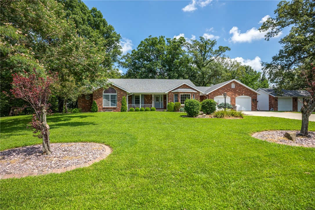 2310 Raney Street Property Photo 2