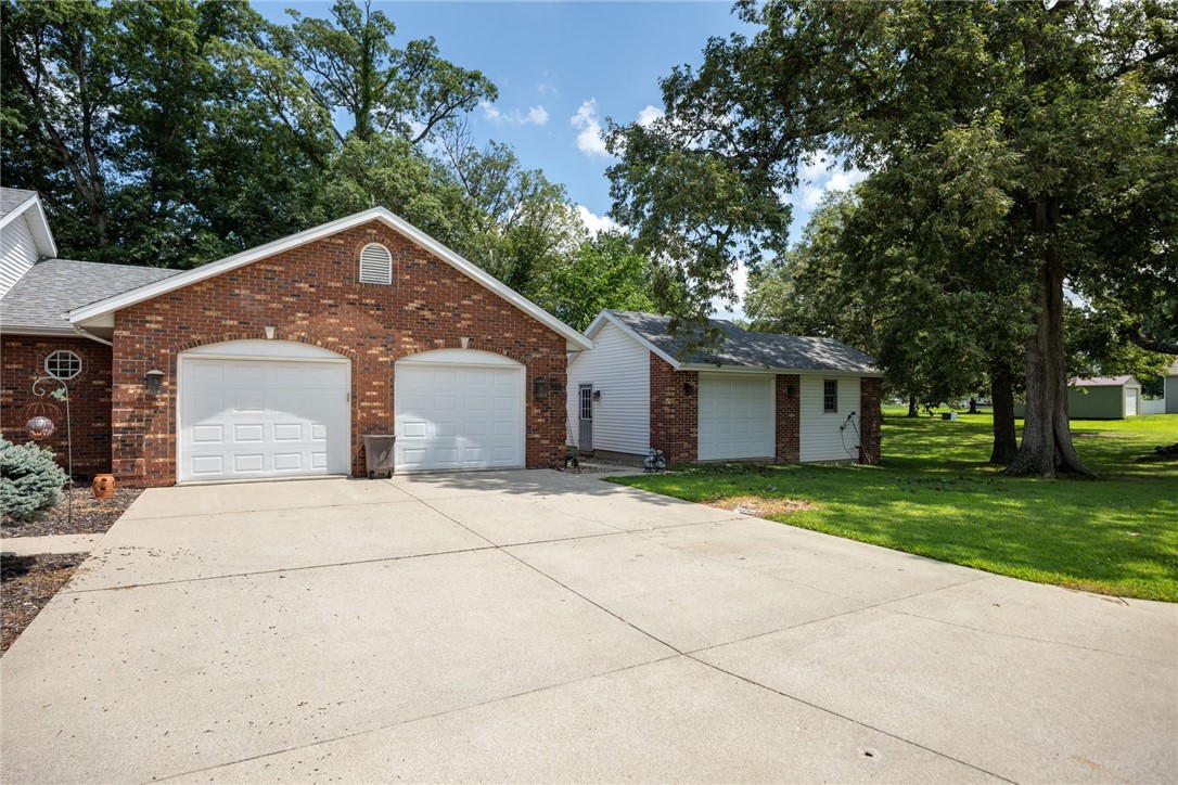 2310 Raney Street Property Photo 4