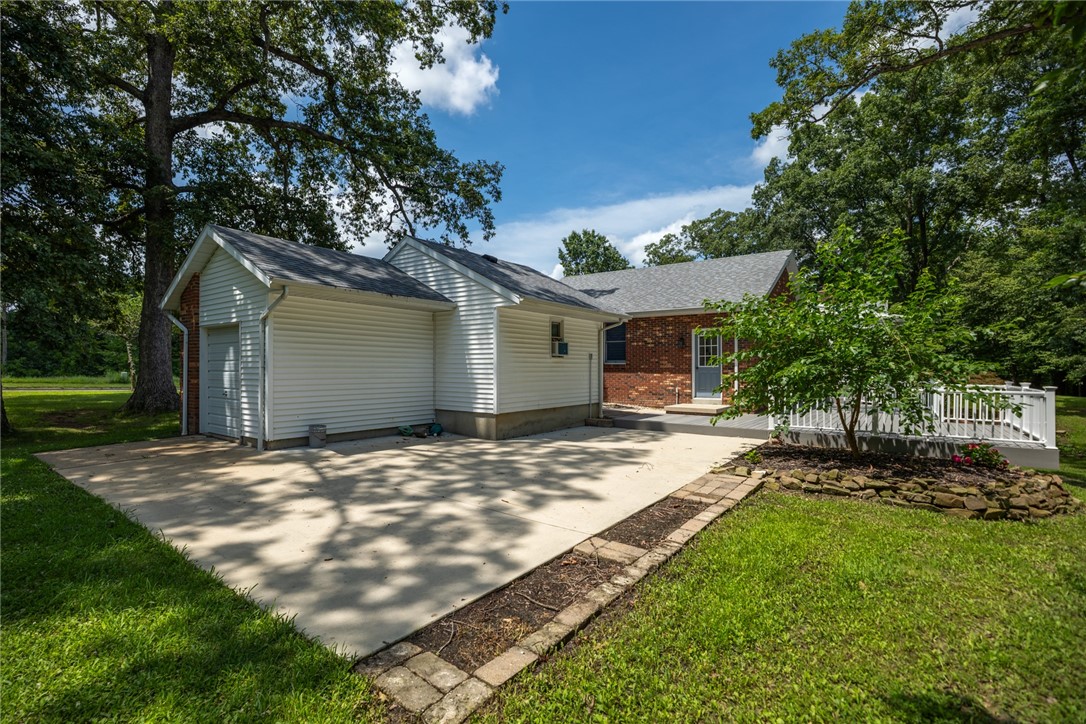 2310 Raney Street Property Photo 8