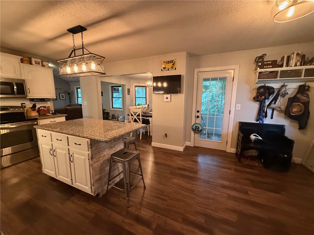 211 Brush Creek Drive Property Photo 17