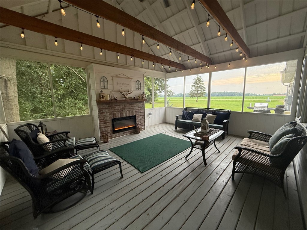 211 Brush Creek Drive Property Photo 21