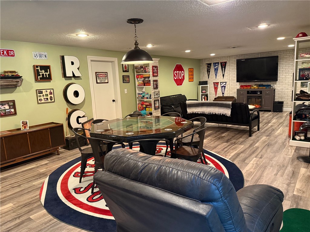 211 Brush Creek Drive Property Photo 33