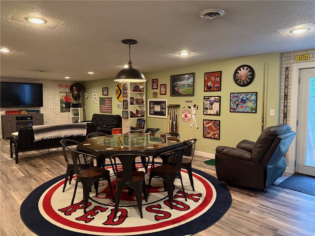 211 Brush Creek Drive Property Photo 34