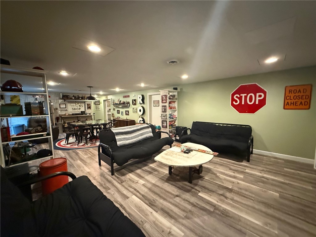 211 Brush Creek Drive Property Photo 36