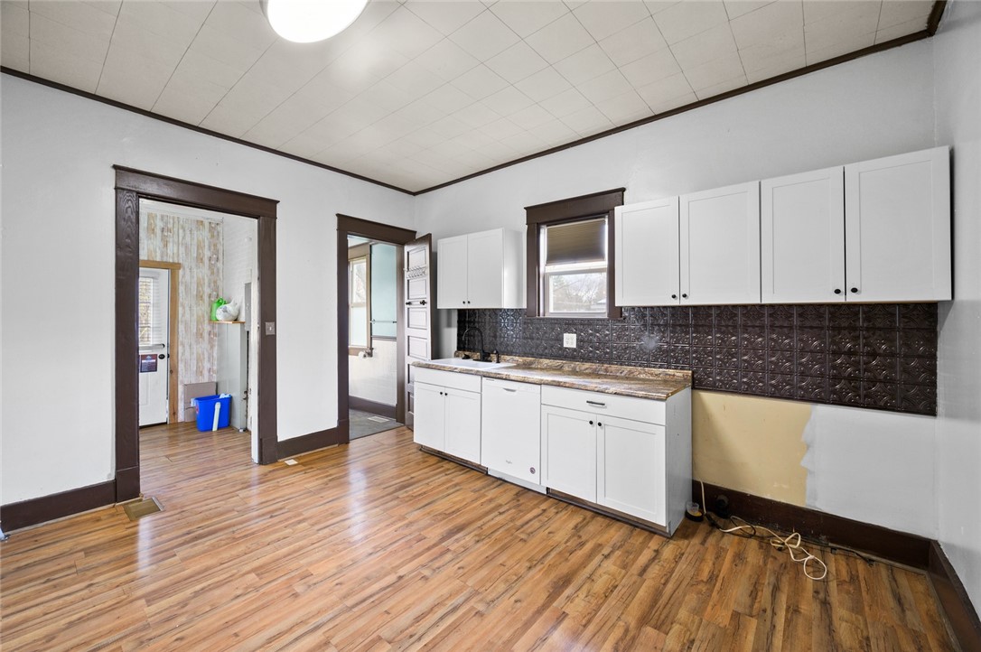 1612 S Jefferson Street Property Photo 9