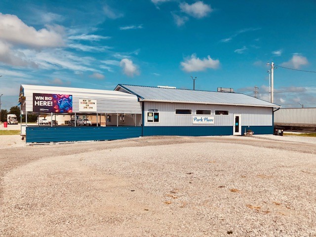 207 Carlton Street Property Photo 1