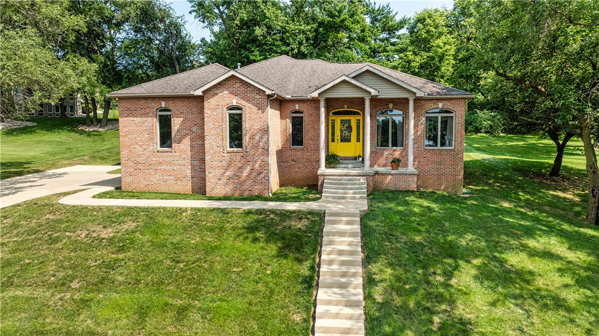 384 Greenway Lane