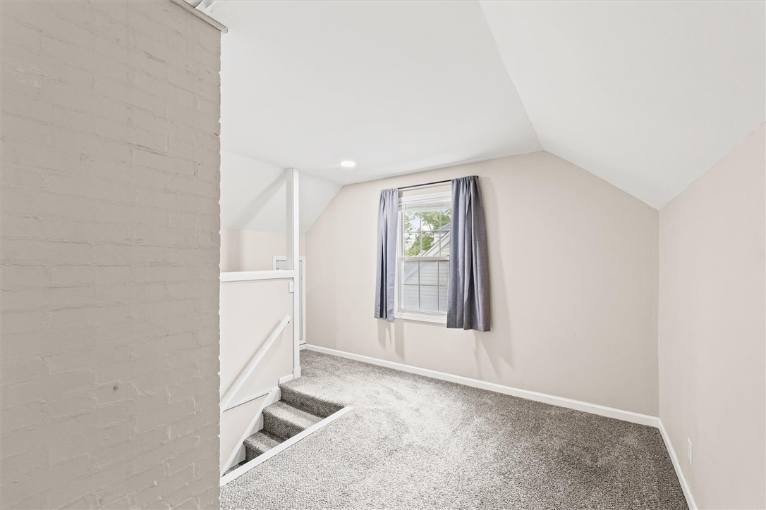 3004 Richmond Avenue Property Photo 18